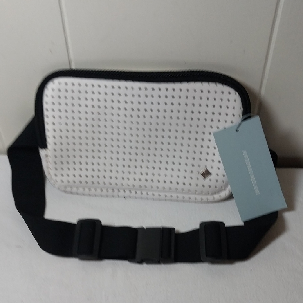 Antonio Melani Cross Body Neoprene All Around Belt Bag White NEW
